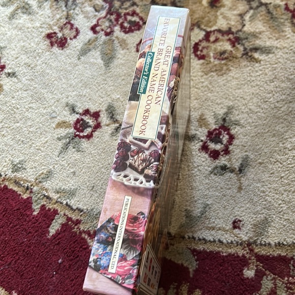 Great American Favorite Brand Cookbook Collectors Edition - Picture 2 of 11